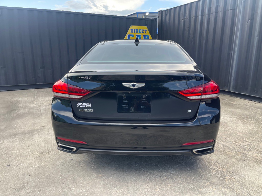 2015 Hyundai Genesis Image 13