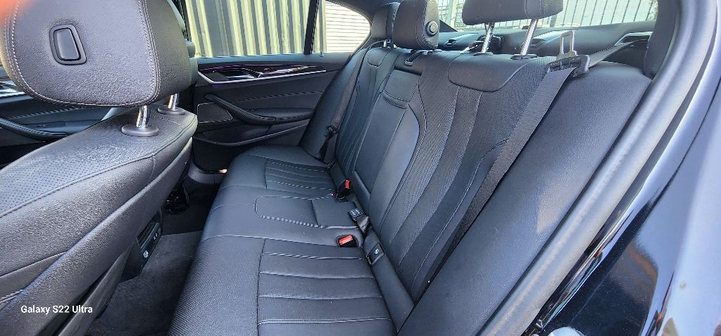 2021 BMW 5 Series Image 10