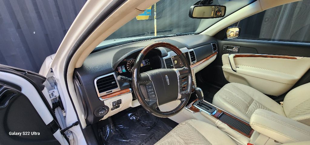 2012 Lincoln MKZ Image 7