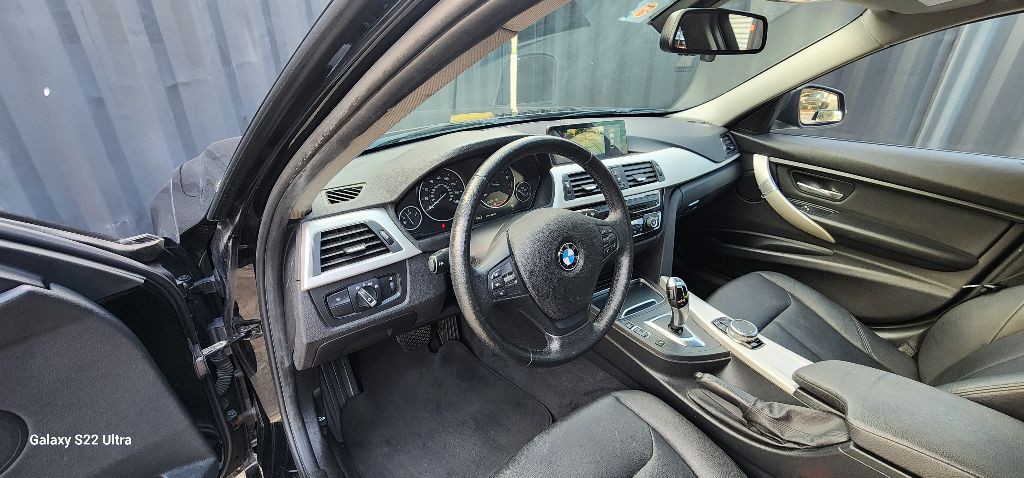 2016 BMW 3 Series Image 6