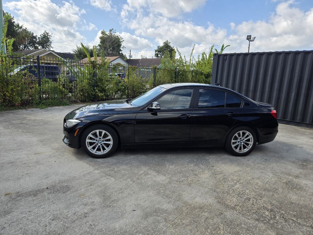 2016 BMW 3 Series Image 2