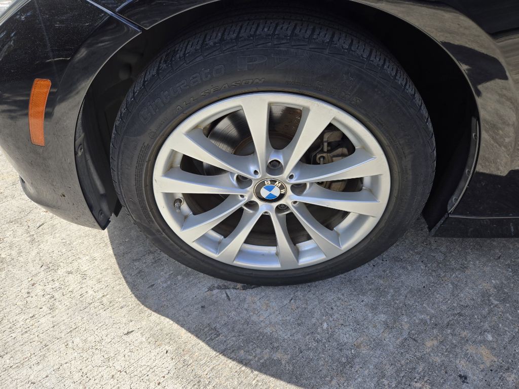 2016 BMW 3 Series Image 15
