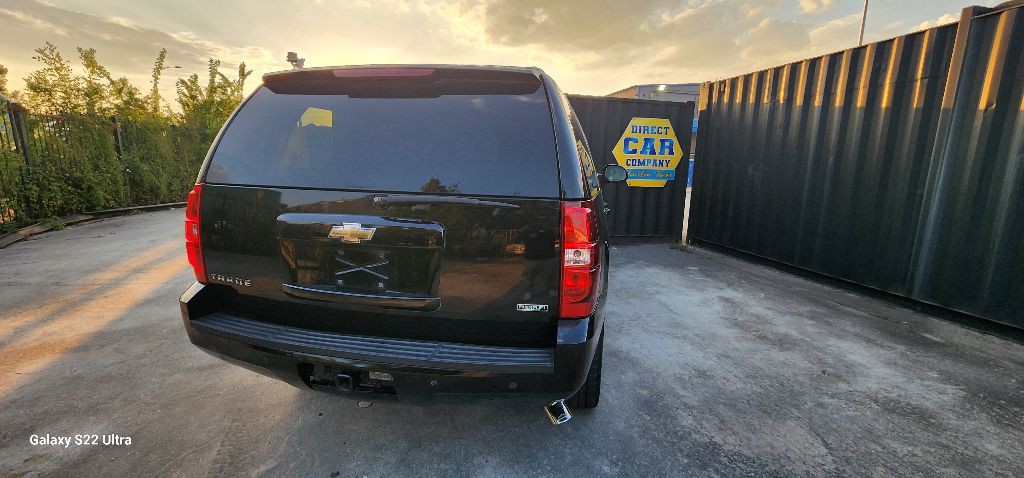 2011 Chevrolet Tahoe Image 2