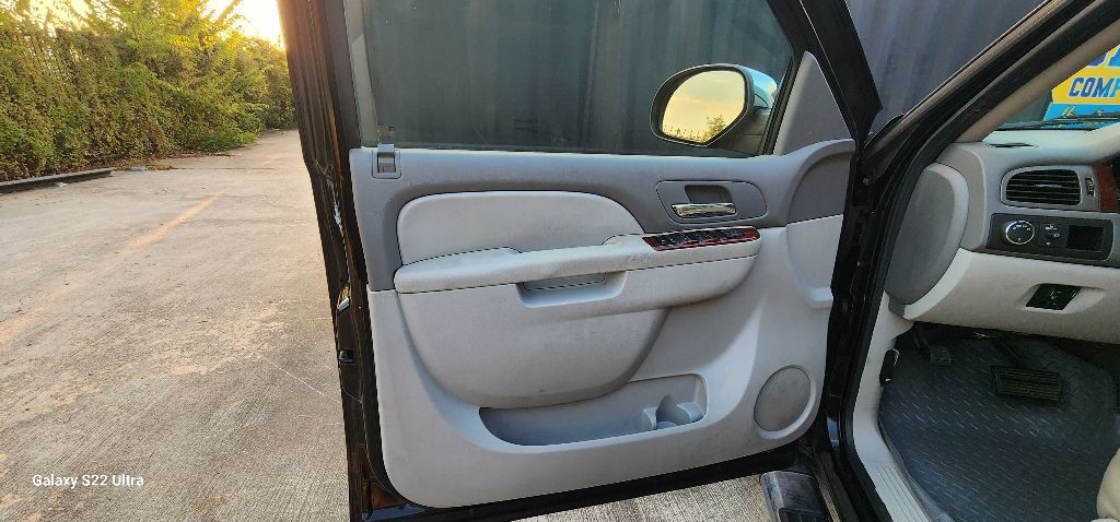 2011 Chevrolet Tahoe Image 7