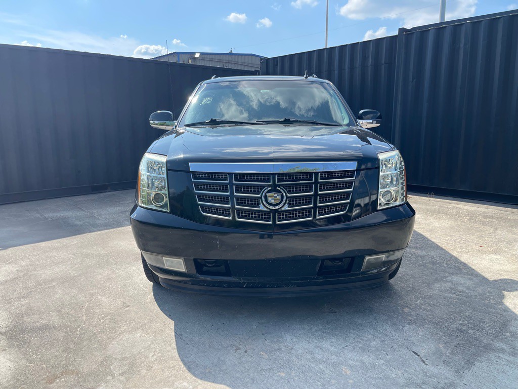 2012 Cadillac Escalade Image 2