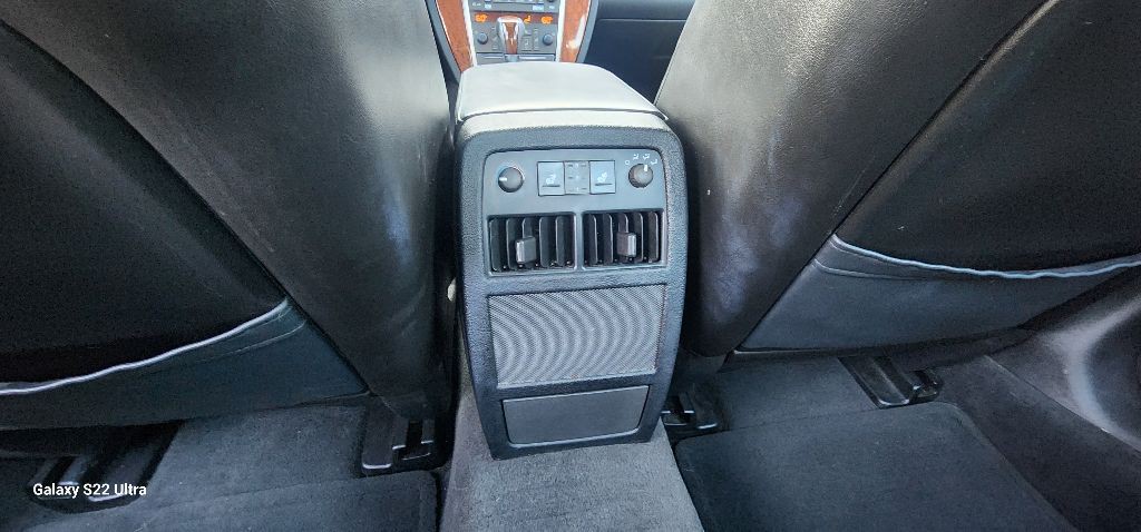 2008 Cadillac STS Image 11