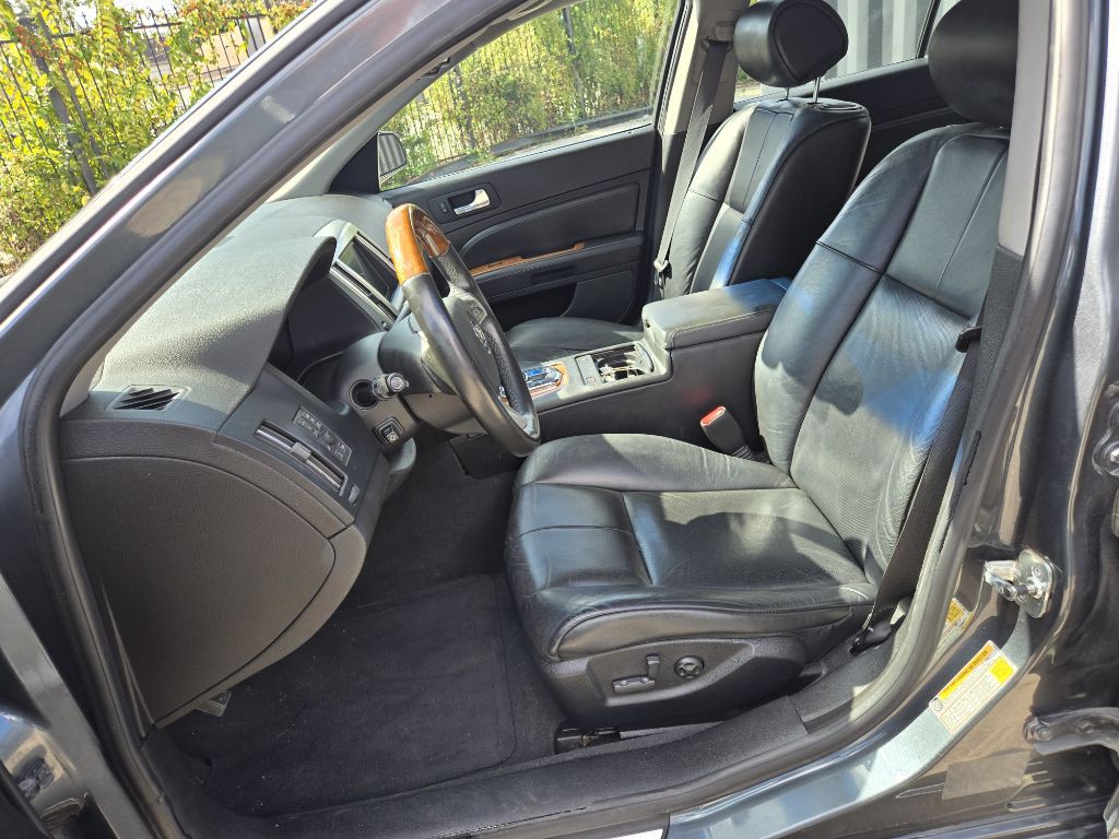 2008 Cadillac STS Image 9
