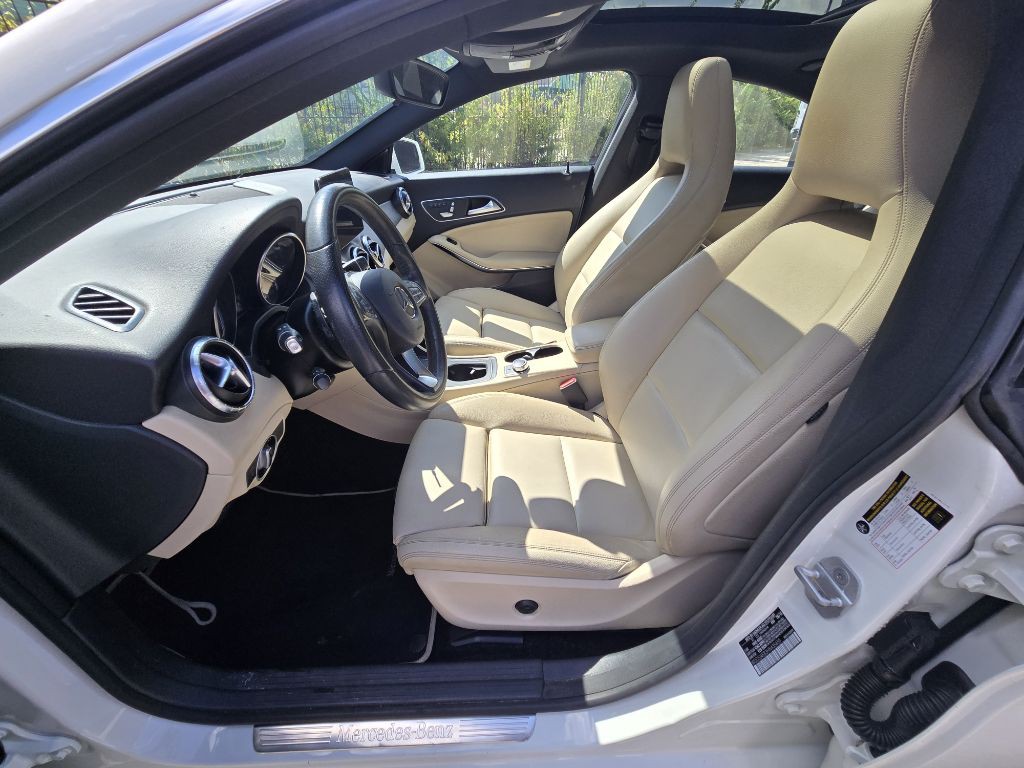 2017 Mercedes-Benz CLA-Class Image 12