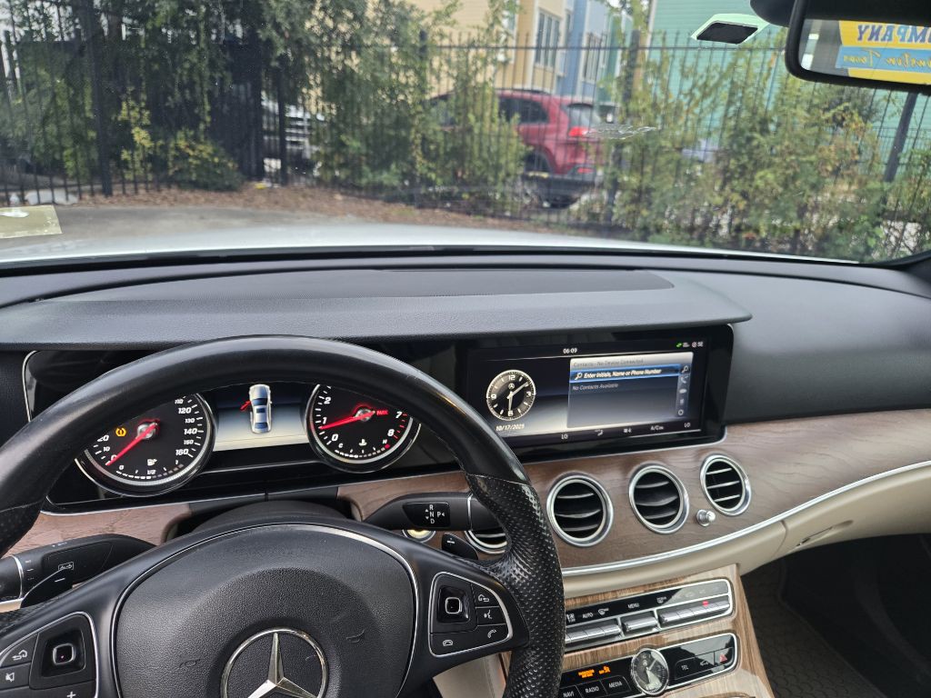 2017 Mercedes-Benz E-Class Image 12