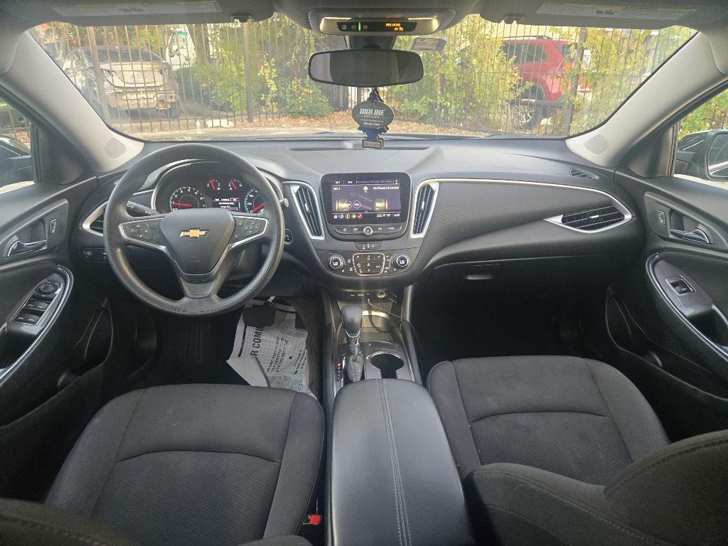 2022 Chevrolet Malibu Image 13