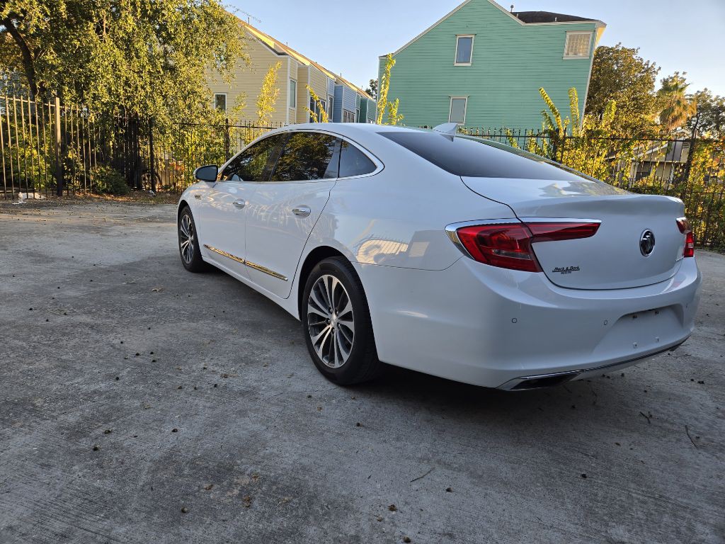 2017 Buick Lacrosse Image 9