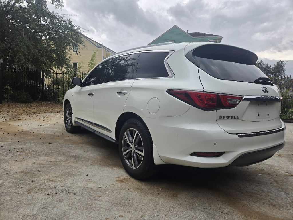 2016 INFINITI QX60 Image 9