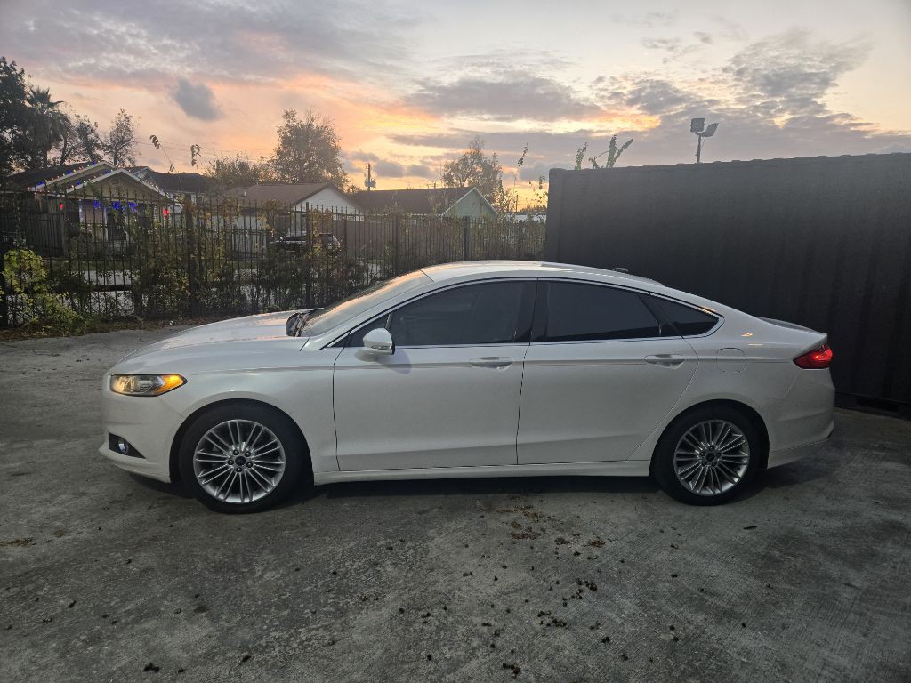 2015 Ford Fusion Image 2