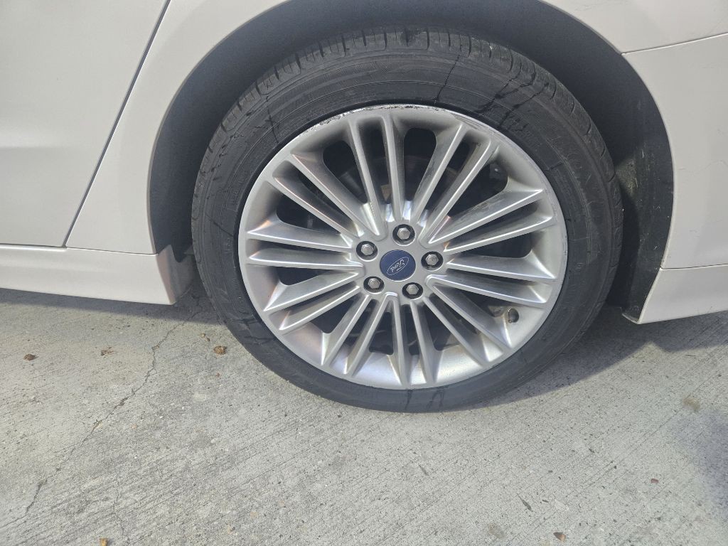 2015 Ford Fusion Image 15