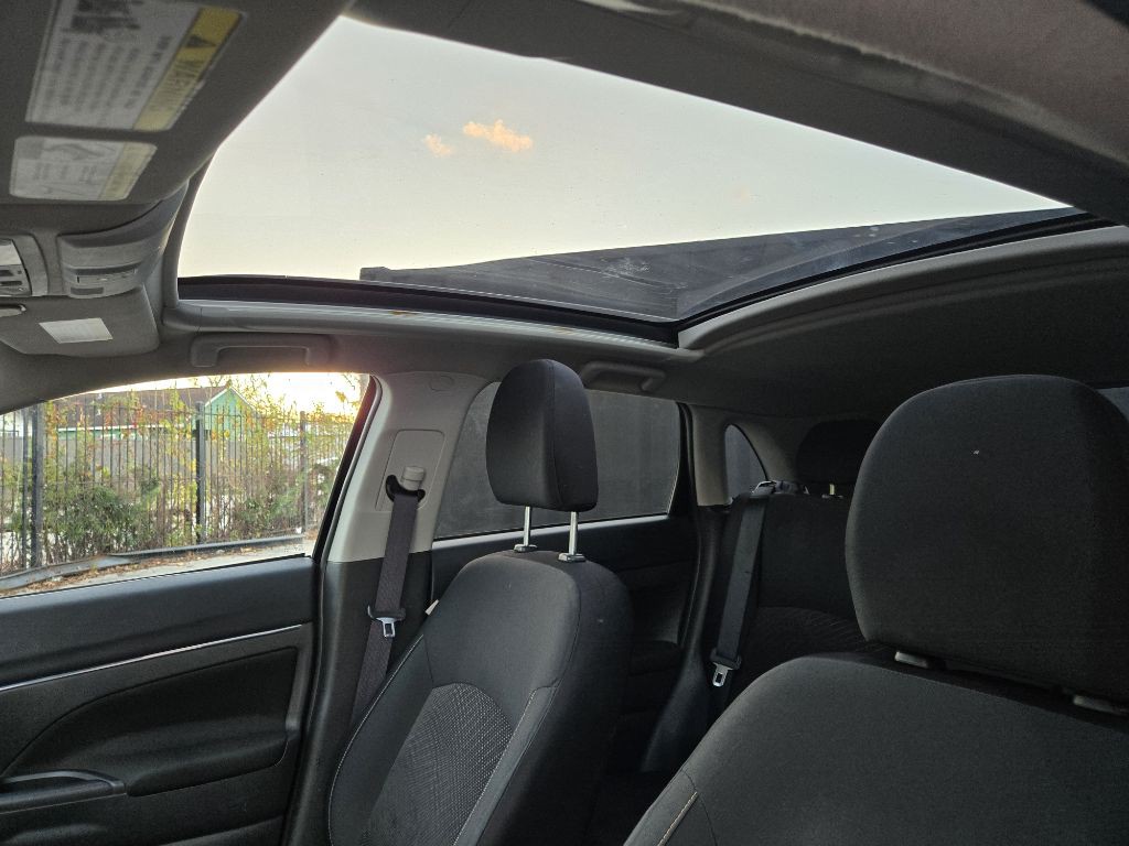 2015 Mitsubishi Outlander Image 13