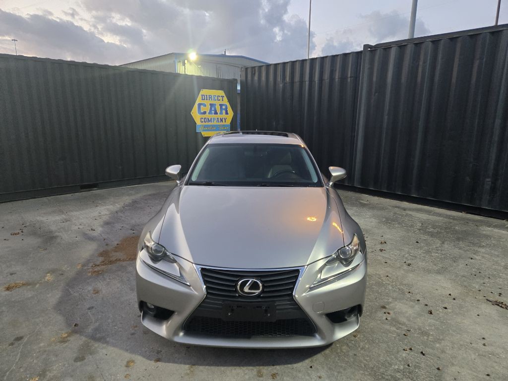 2016 Lexus IS Image 3