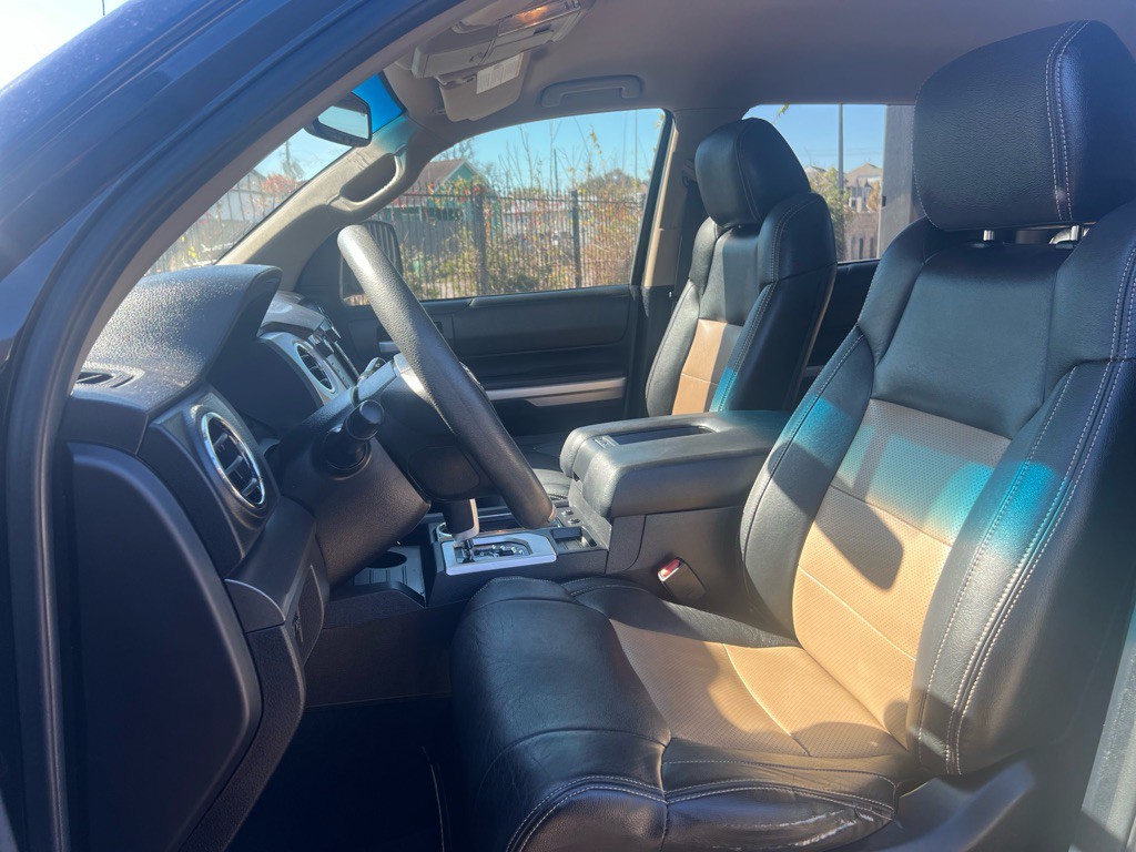 2015 Toyota Tundra Image 10