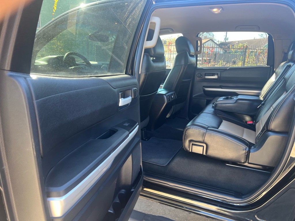 2015 Toyota Tundra Image 13