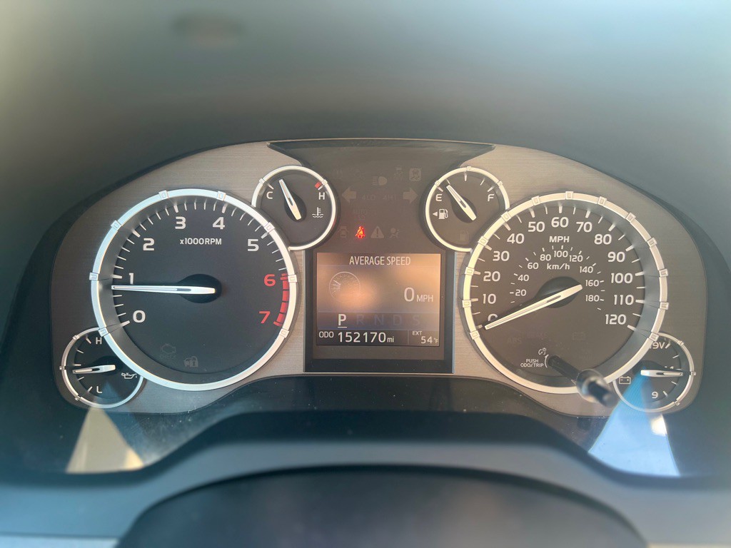 2015 Toyota Tundra Image 16