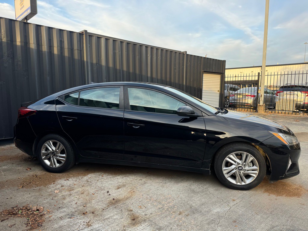2019 Hyundai Elantra Image 5