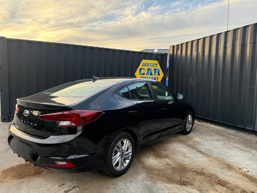 2019 Hyundai Elantra Image 8