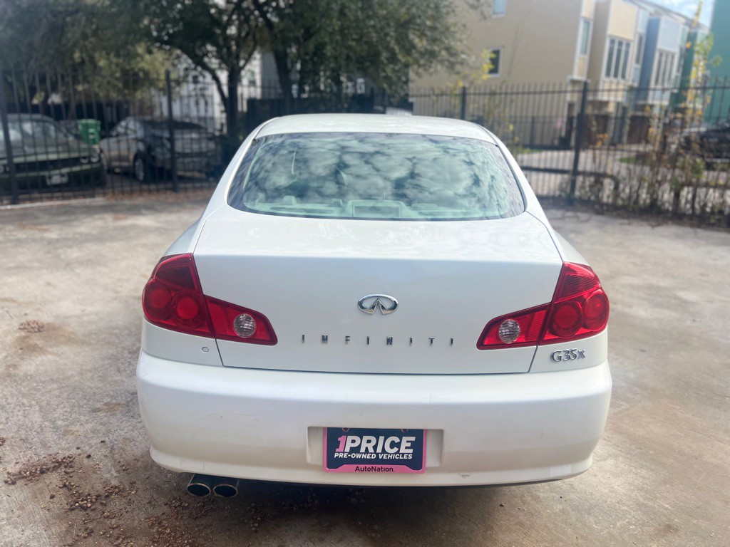 2005 INFINITI G35 Image 6