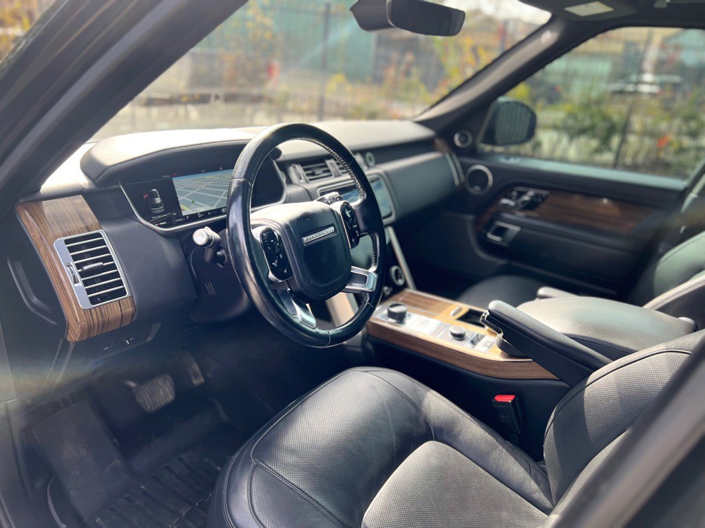 2018 Land Rover Range Rover Image 10