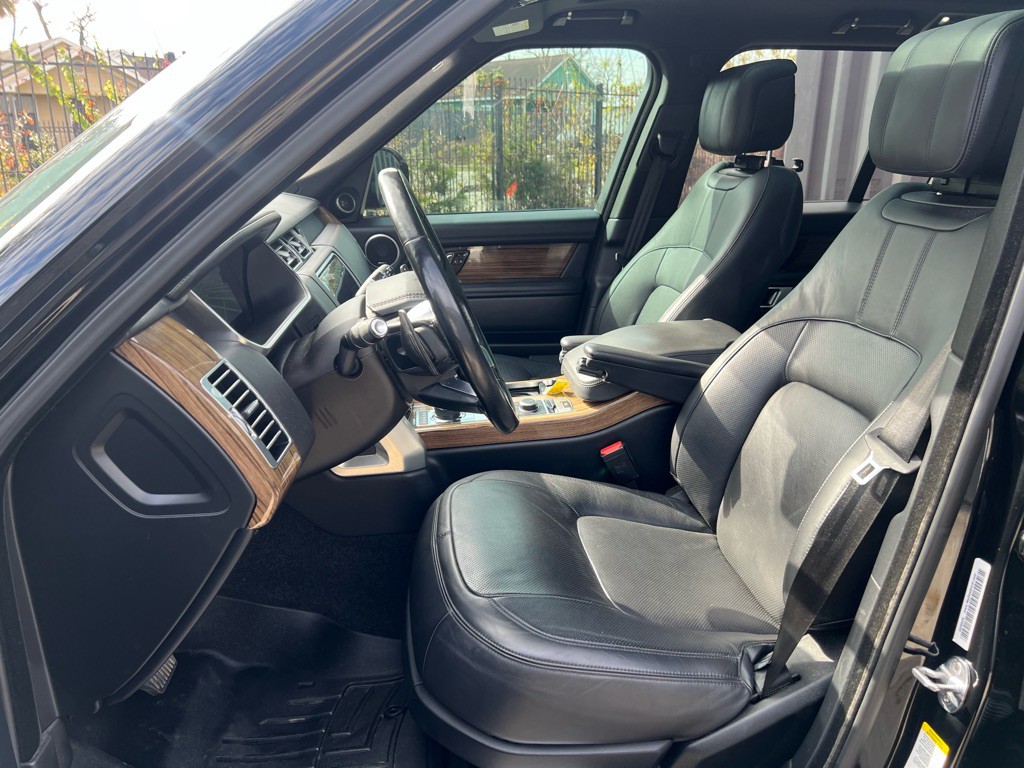 2018 Land Rover Range Rover Image 11