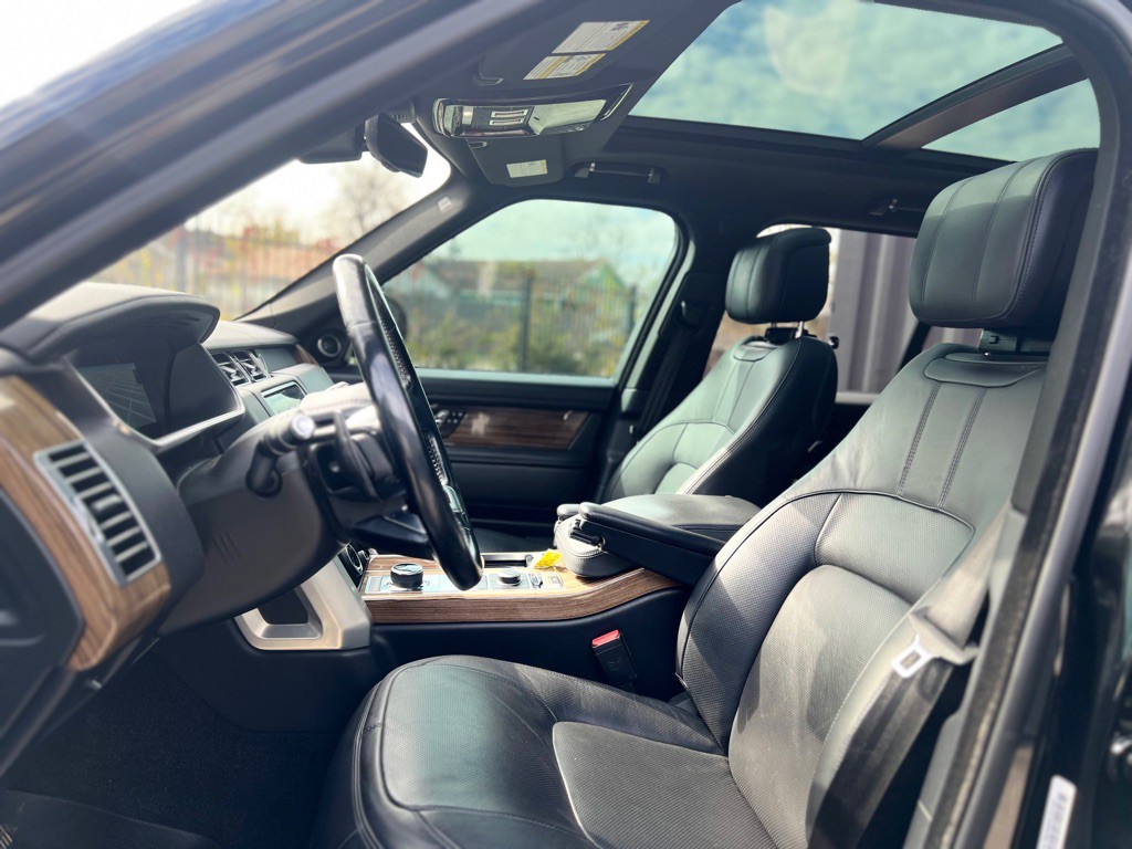 2018 Land Rover Range Rover Image 12