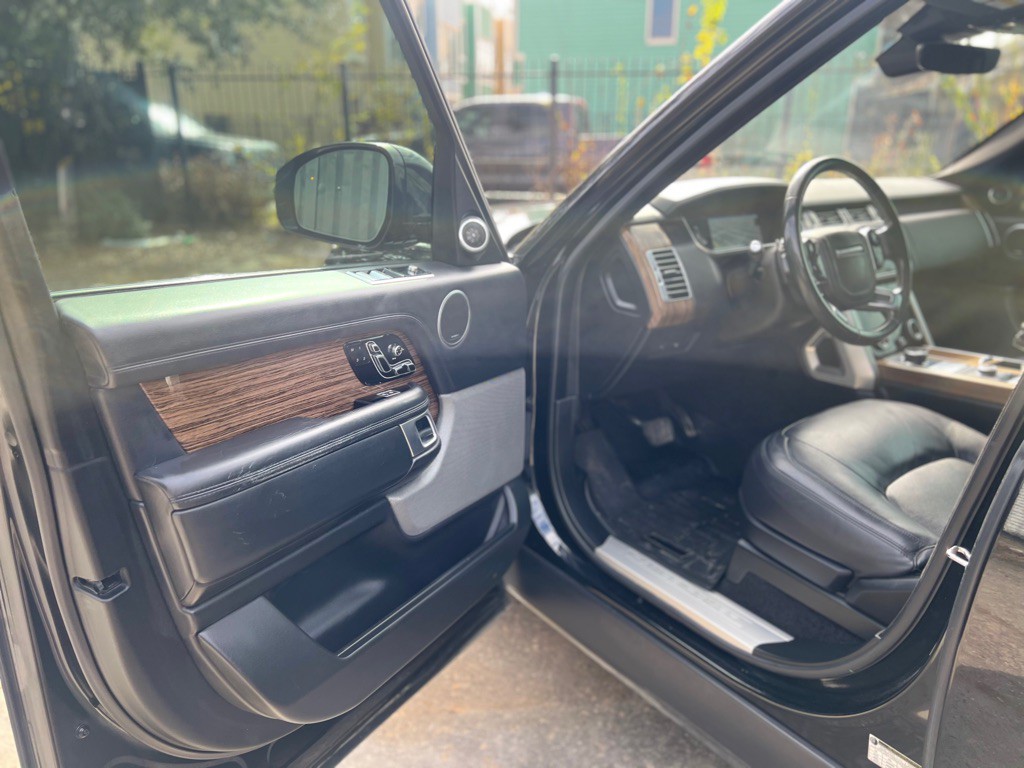 2018 Land Rover Range Rover Image 13