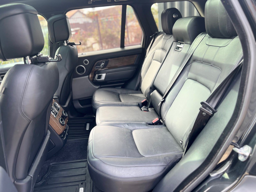 2018 Land Rover Range Rover Image 17