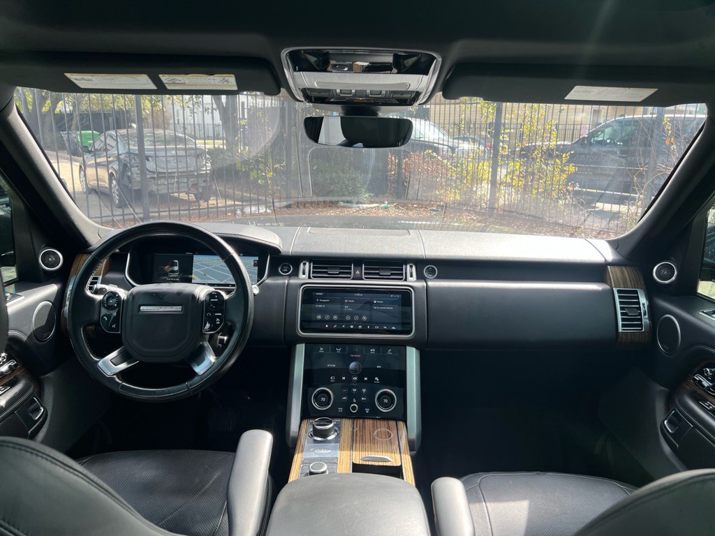 2018 Land Rover Range Rover Image 19