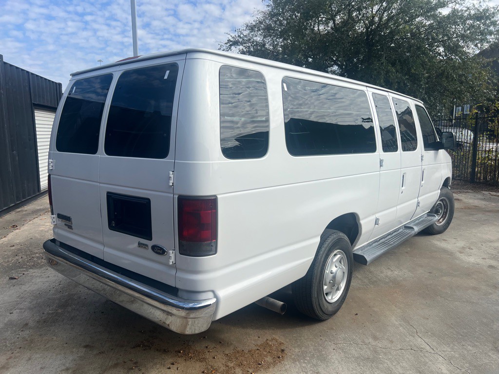 2012 Ford Econoline Image 5