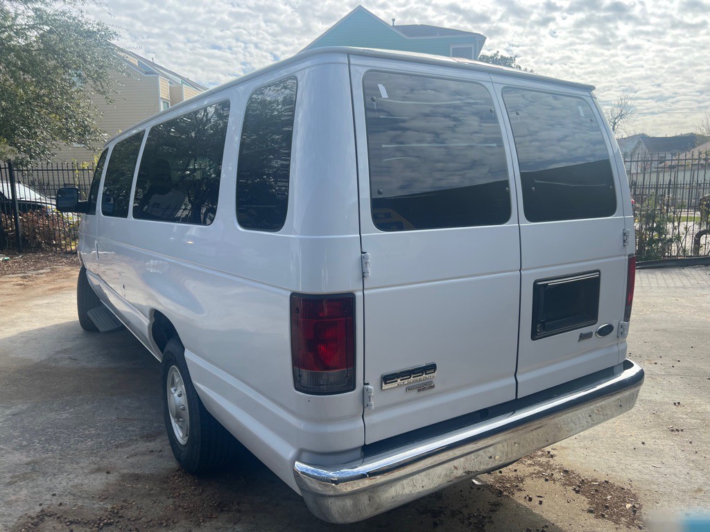 2012 Ford Econoline Image 7