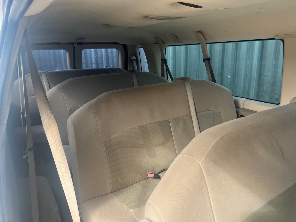 2012 Ford Econoline Image 12