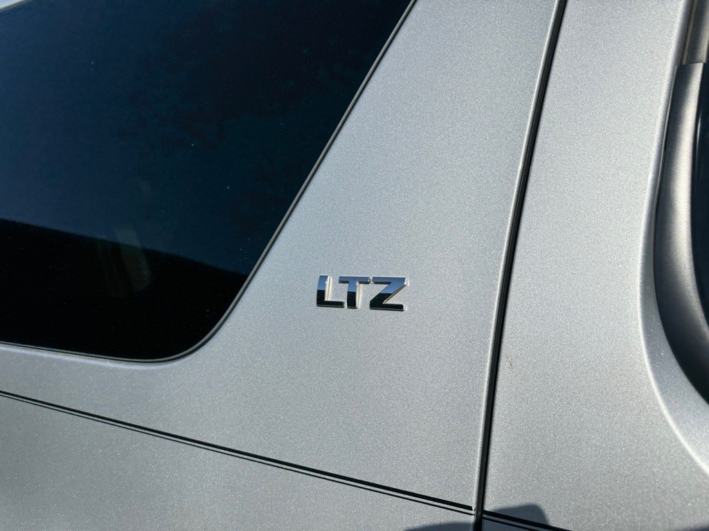 2013 Chevrolet Suburban Image 4