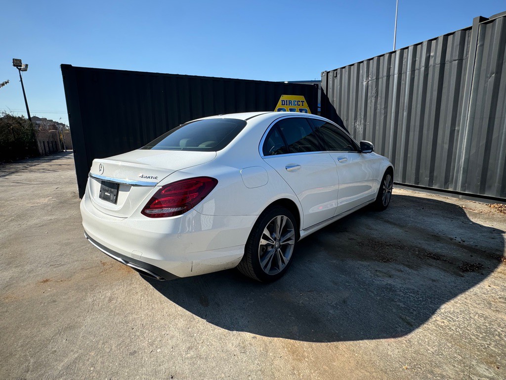 2015 Mercedes-Benz C-Class Image 7