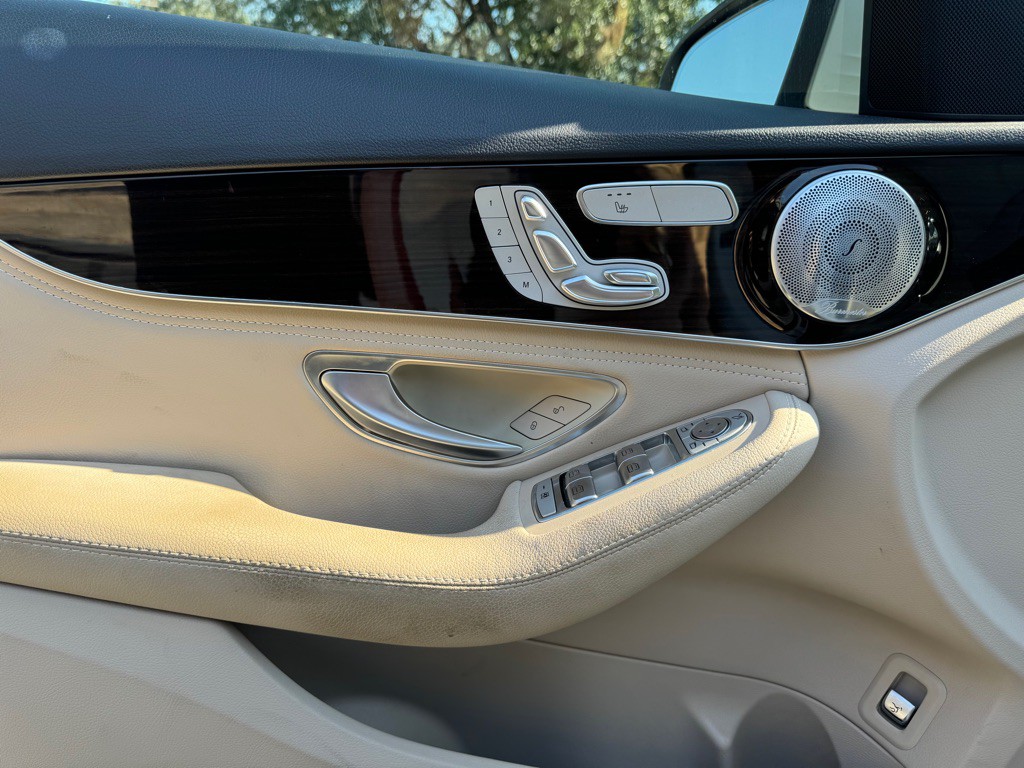 2015 Mercedes-Benz C-Class Image 13