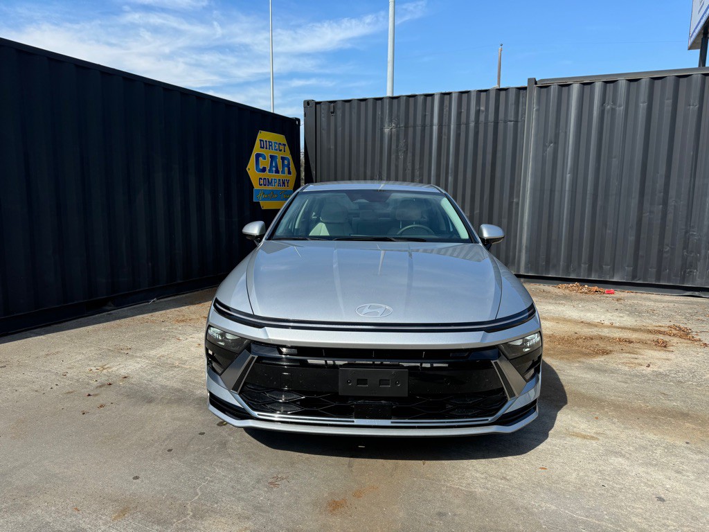 2025 Hyundai Sonata Image 2
