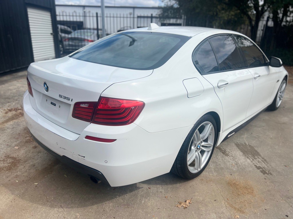 2015 BMW 5 Series Image 5