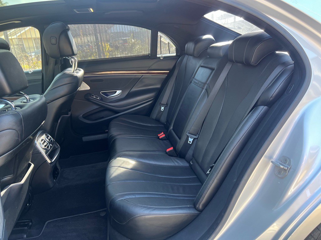 2015 Mercedes-Benz S-Class Image 16