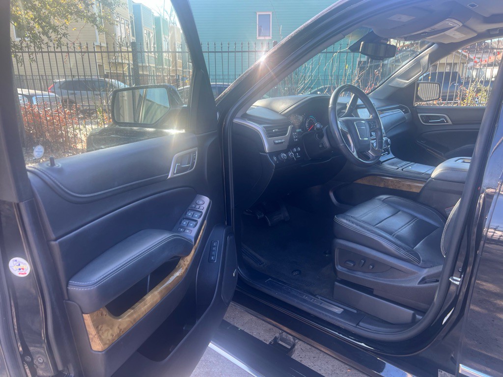 2017 GMC Yukon Image 10