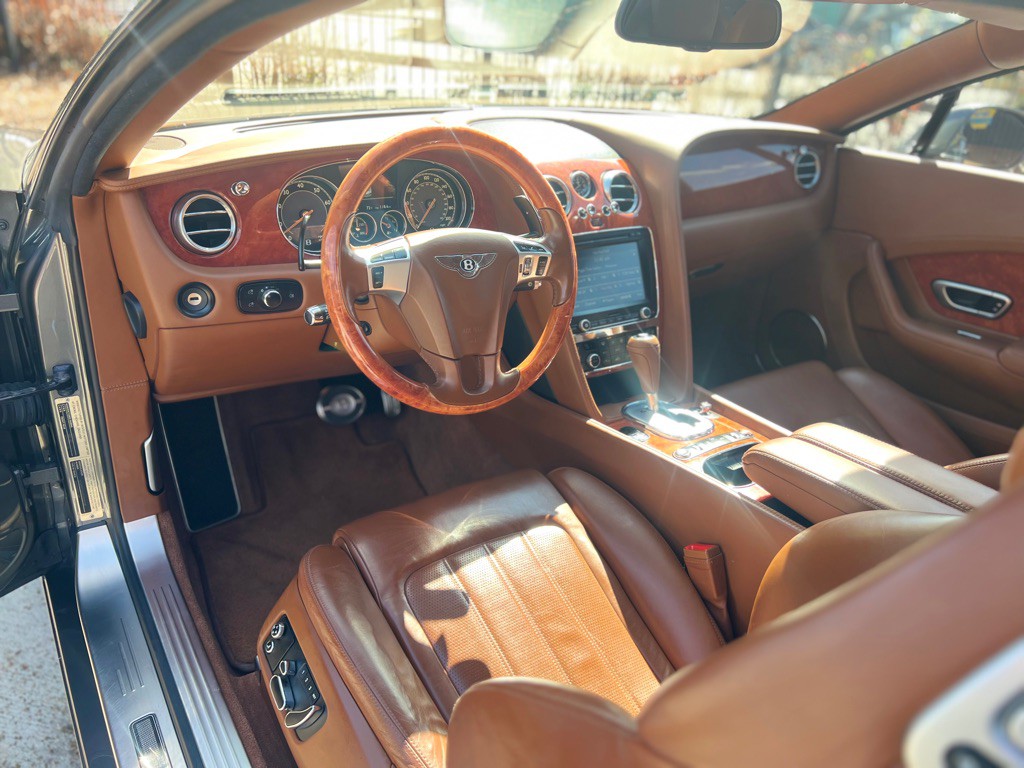 2012 Bentley Continental Image 9