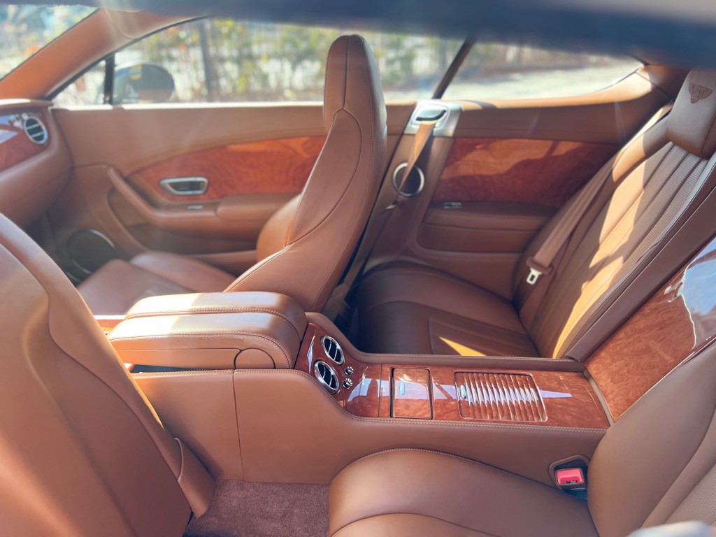 2012 Bentley Continental Image 15