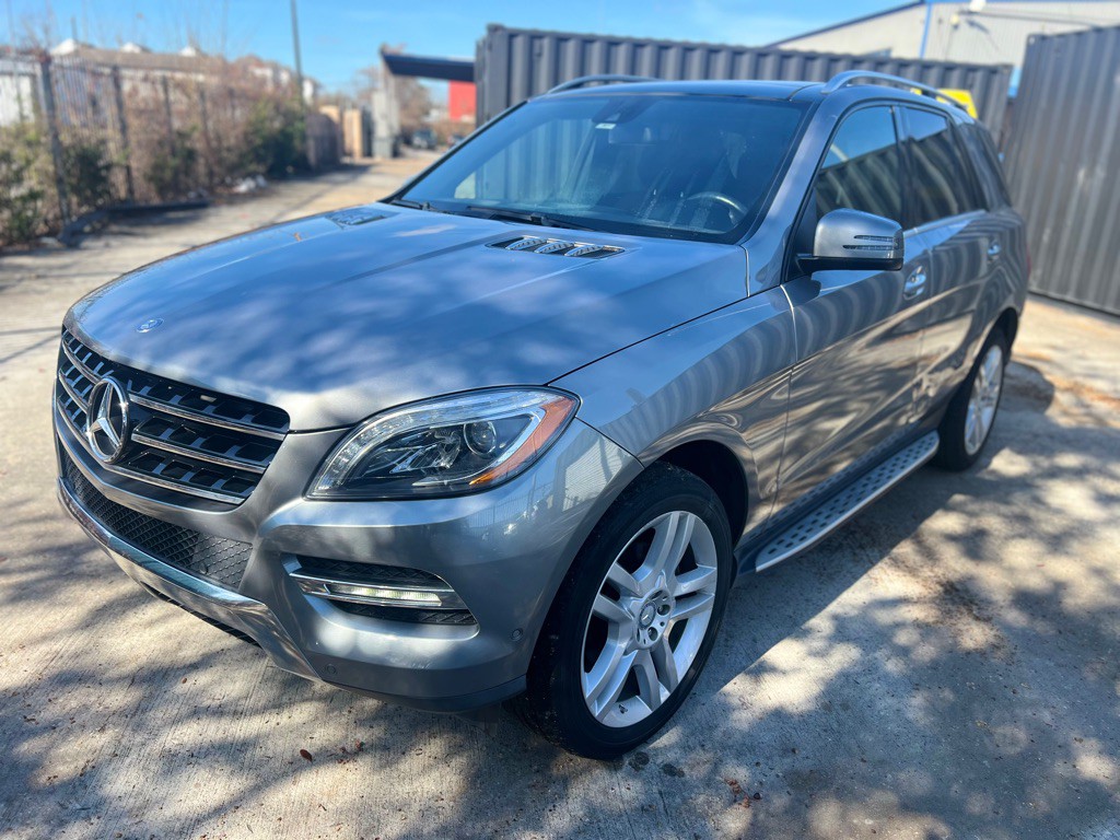 2015 Mercedes-Benz M-Class Image 1