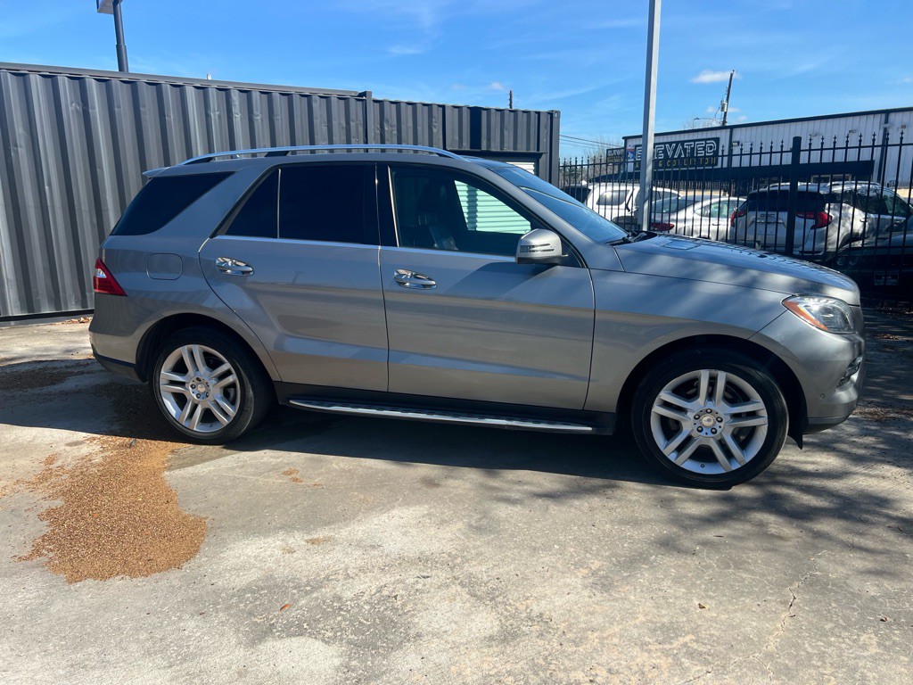 2015 Mercedes-Benz M-Class Image 4