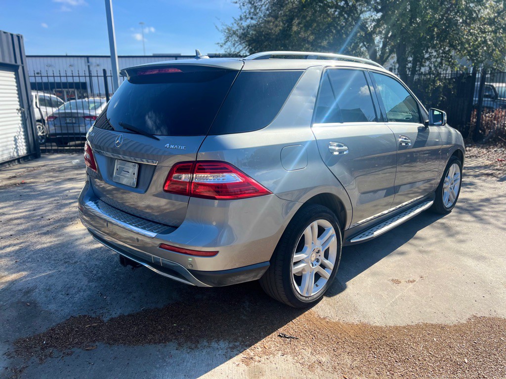 2015 Mercedes-Benz M-Class Image 5