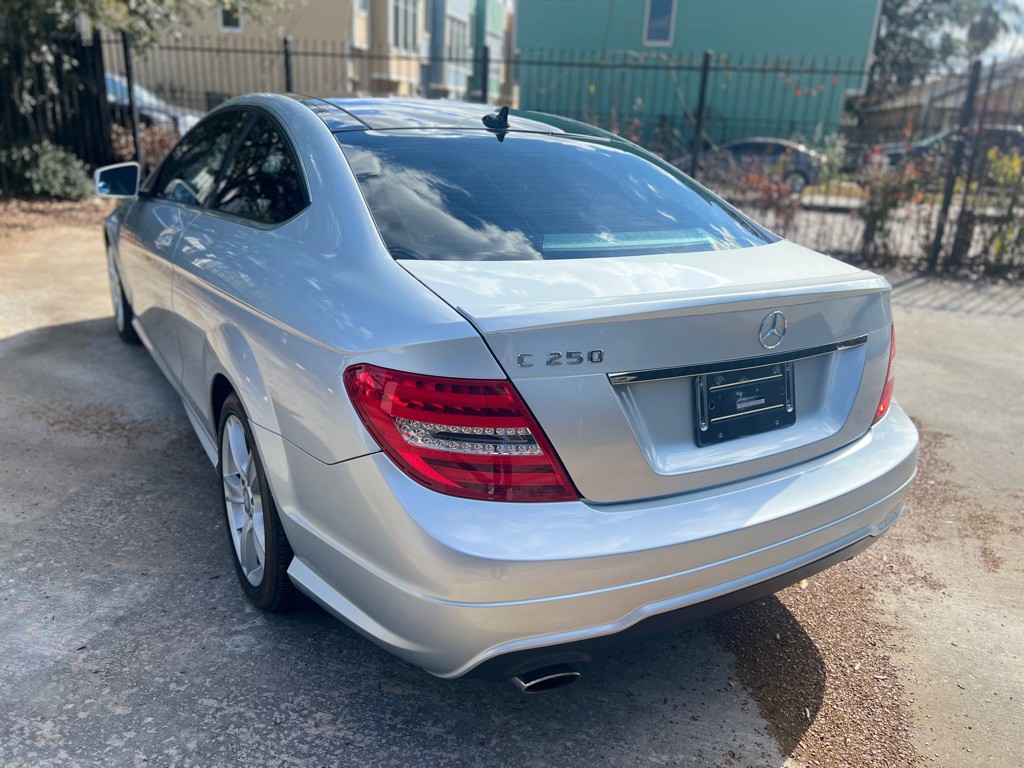 2014 Mercedes-Benz C-Class Image 7