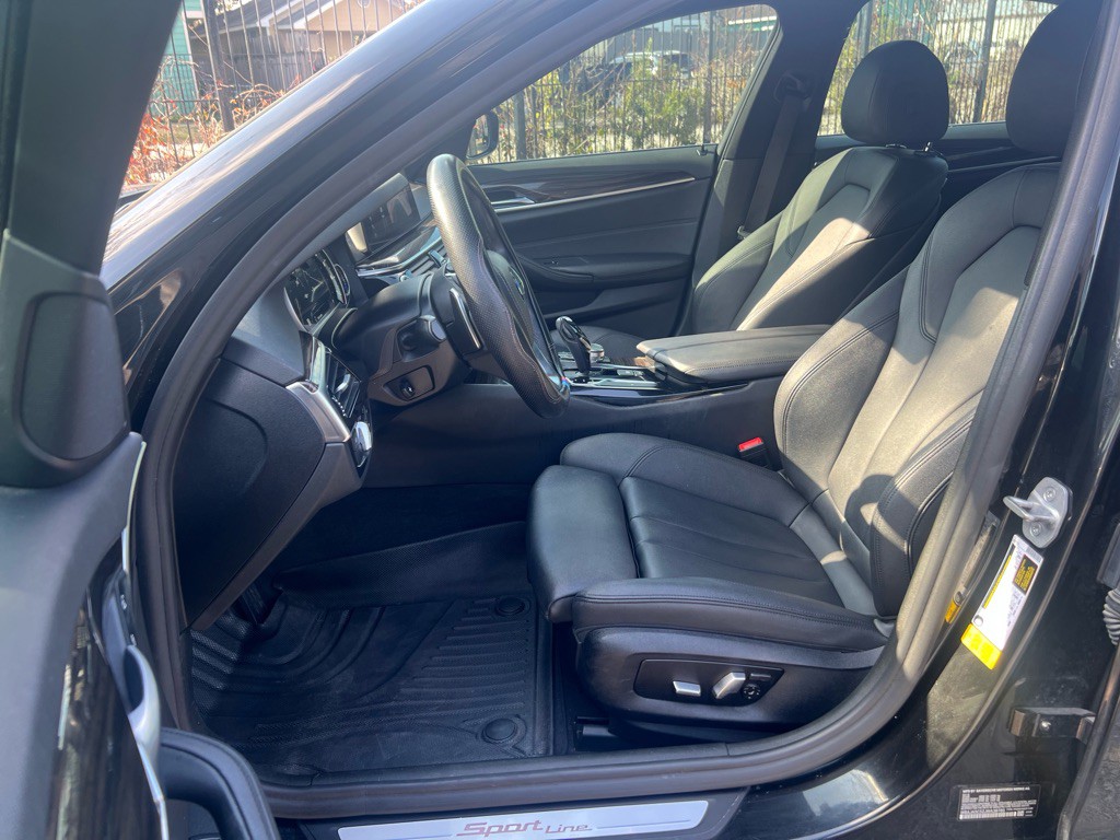 2018 BMW 5 Series Image 12