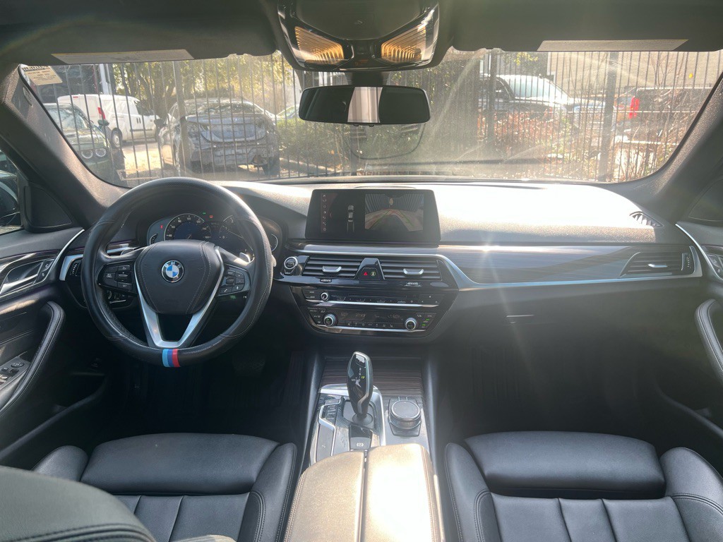 2018 BMW 5 Series Image 17